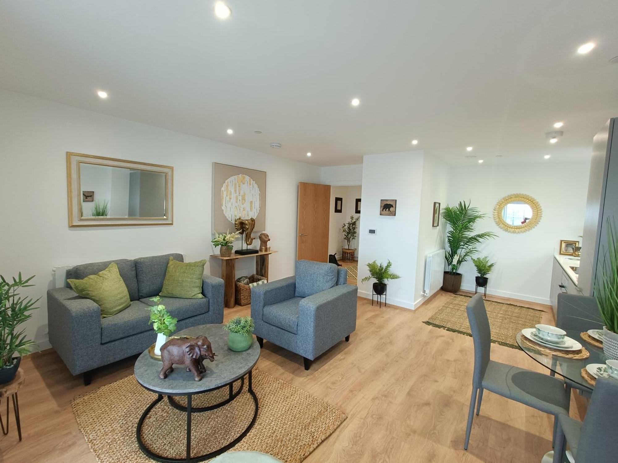 Snuggle Inn - Riverside Apartments - Views Over Looking London River Thames, Close To O2 Arena, London Excel, London City Airport, Thames Clipper- River Boat Service, Woolwich Ferry, Onsite Parking, Twin Room Option Available المظهر الخارجي الصورة